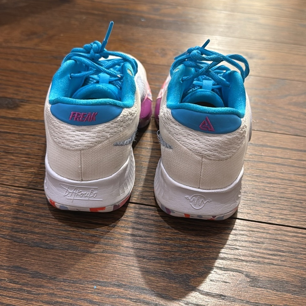 Nike Giannis freak 4 big kids basketball shoe sneaker - Picture 5 of 7